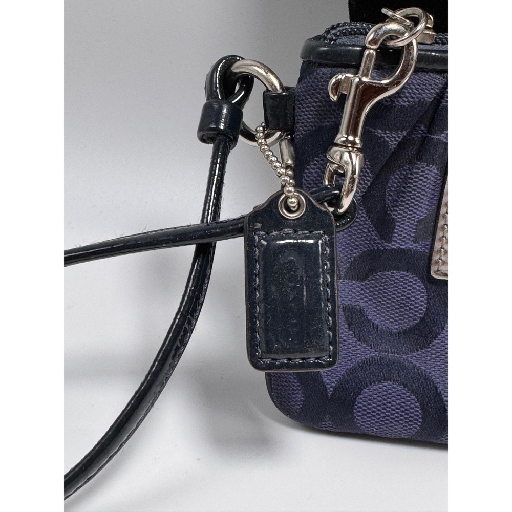 Coach Poppy Signature C Purple Jacquard Wristlet Pouch Silver Logo Plaque Bag - Picture 3 of 9